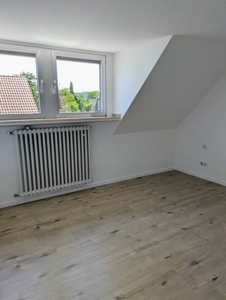 4 Zimmer Wohnung mit 96 m² in Düsseldorf – Bild 6