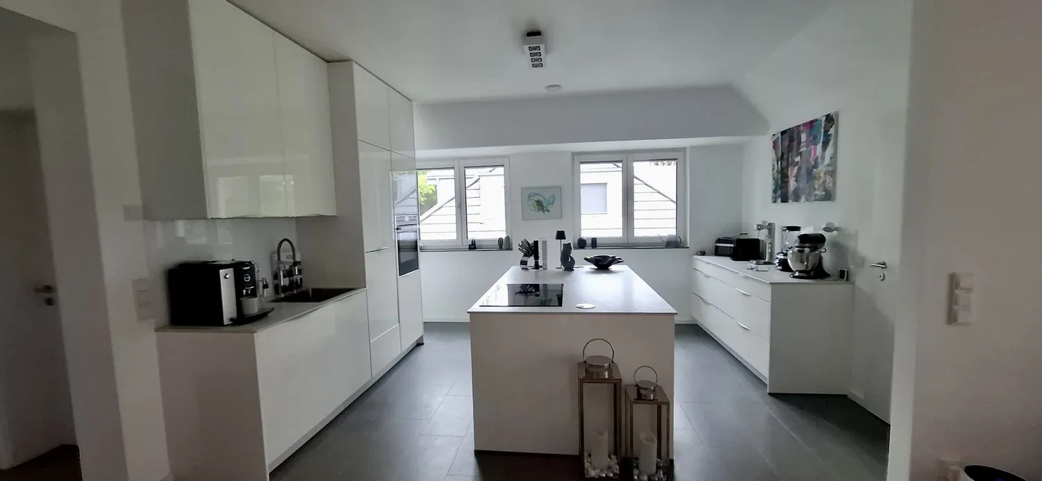 2 Zimmer Wohnung mit 97 m² in Bergisch Gladbach – Bild 3