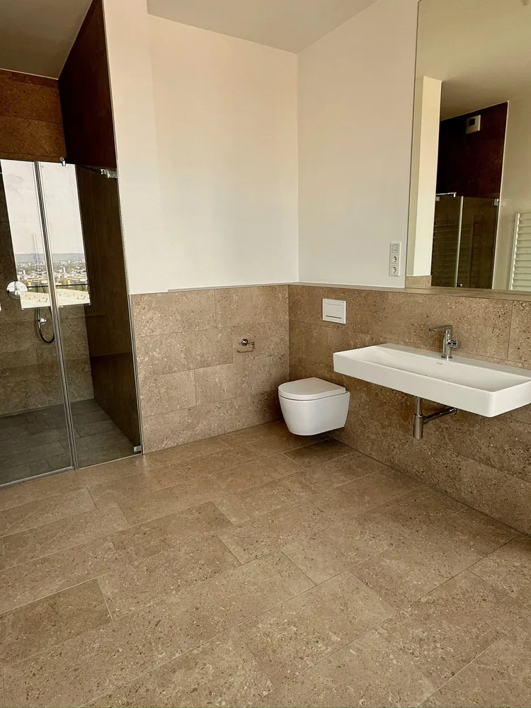 4 Zimmer Wohnung mit 200 m² in Frankfurt am Main – Bild 9