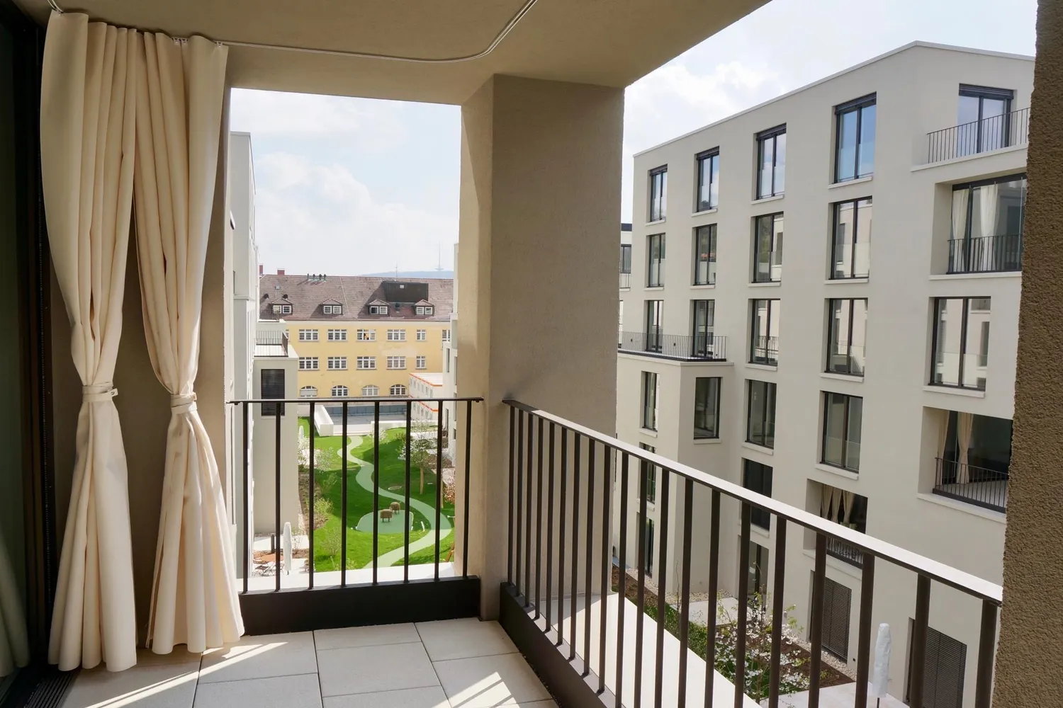 5 room apartment with 137 m² in Stuttgart – Photo 3