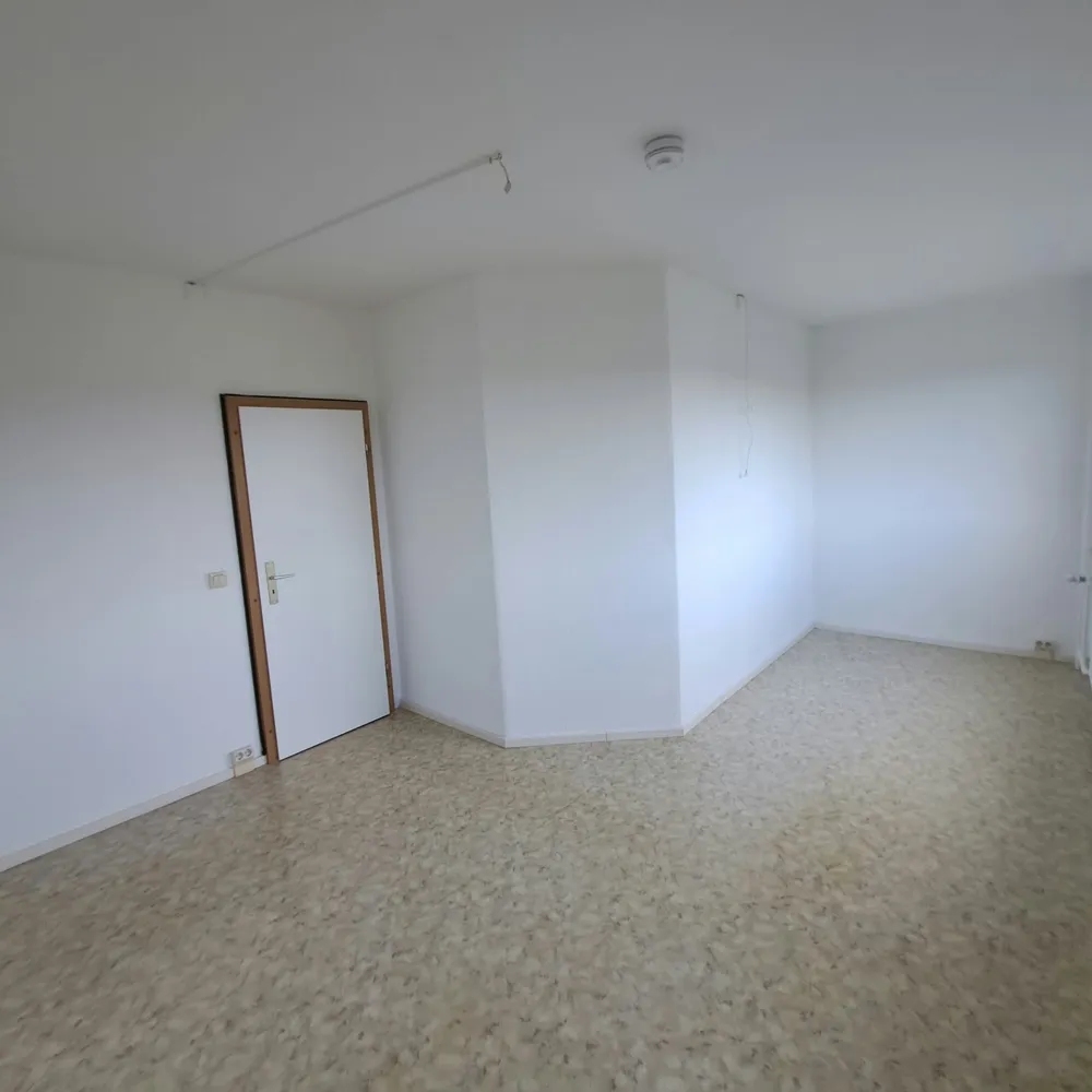 4 Zimmer Wohnung mit 67 m² in Halle (Saale) – Bild 10