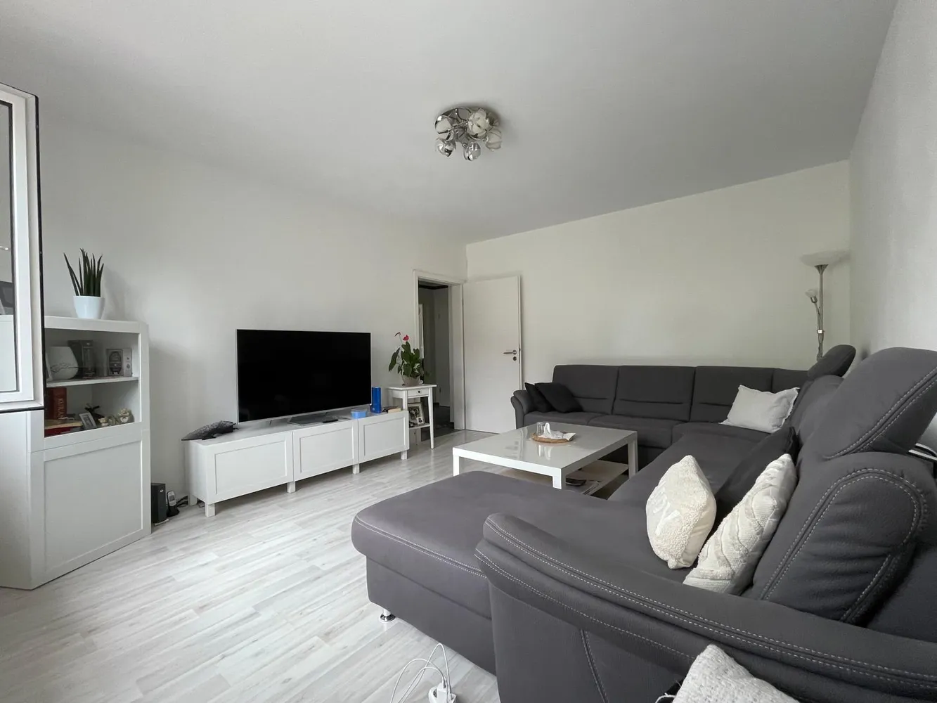 4 Zimmer Wohnung mit 66 m² in Duisburg – Bild 2