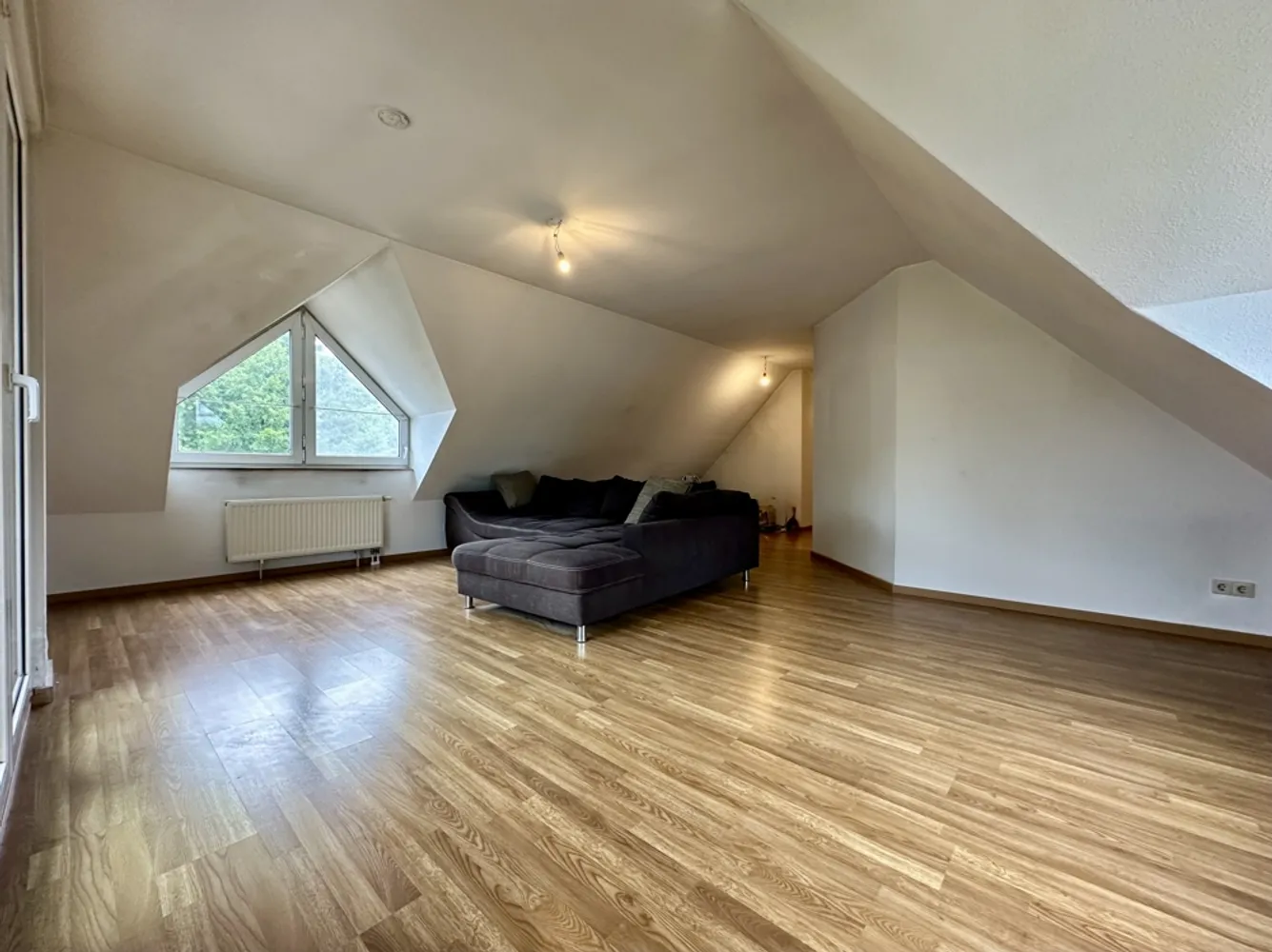 2 Zimmer Wohnung mit 90 m² in Heppenheim – Bild 7