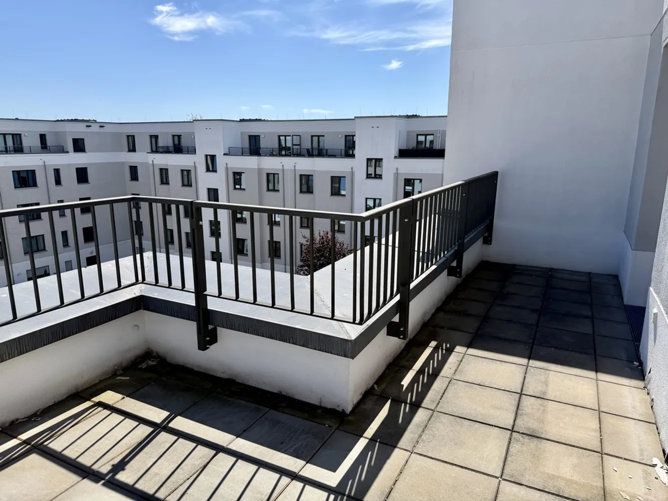 2 Zimmer Wohnung mit 67 m² in Berlin – Bild 2