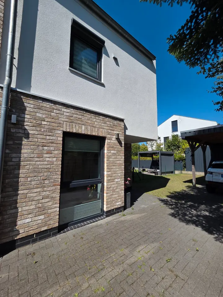 4 Zimmer Haus mit 175 m² in Leer – Bild 1