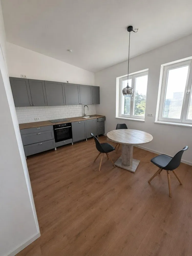 3 room apartment with 90 m² in Berlin – Photo 2