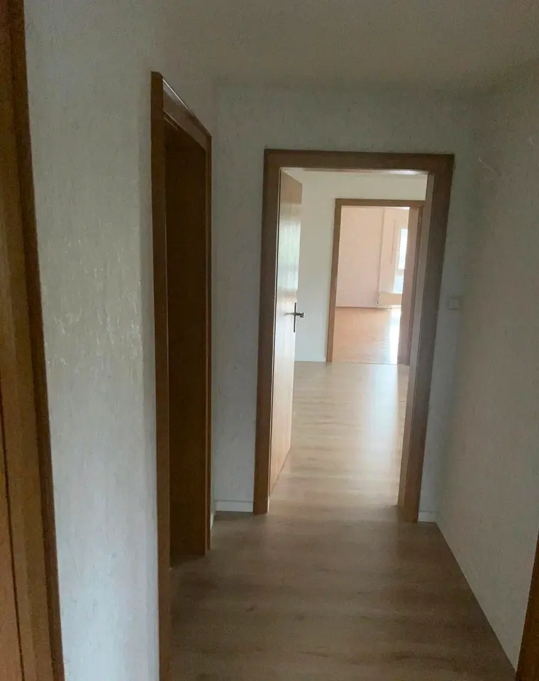 4 Zimmer Wohnung mit 80 m² in Siegen – Bild 4