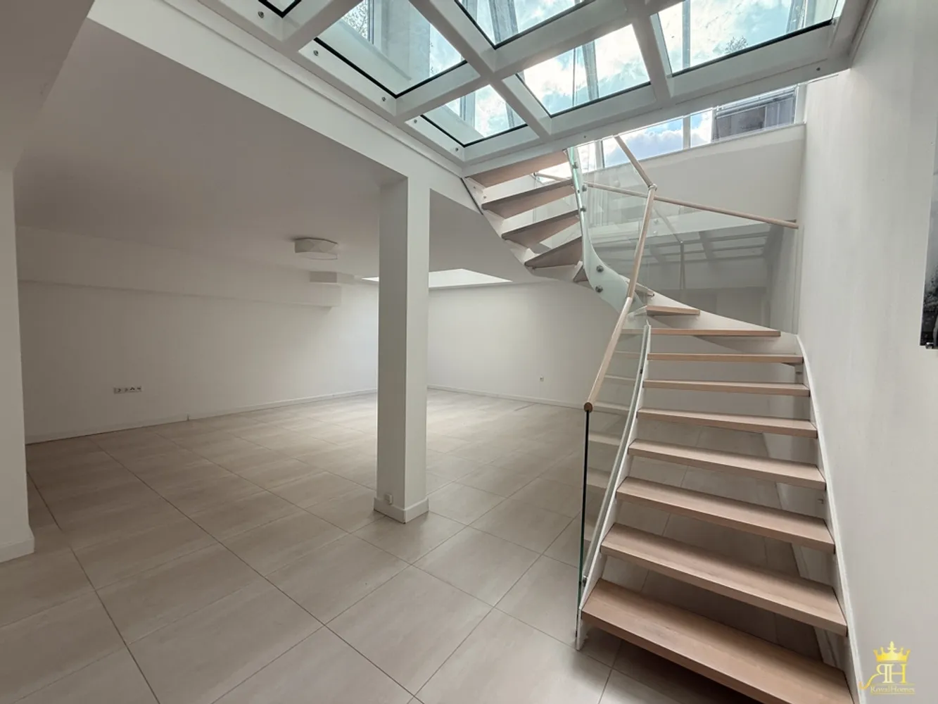 4 Zimmer Wohnung mit 168 m² in Köln – Bild 9