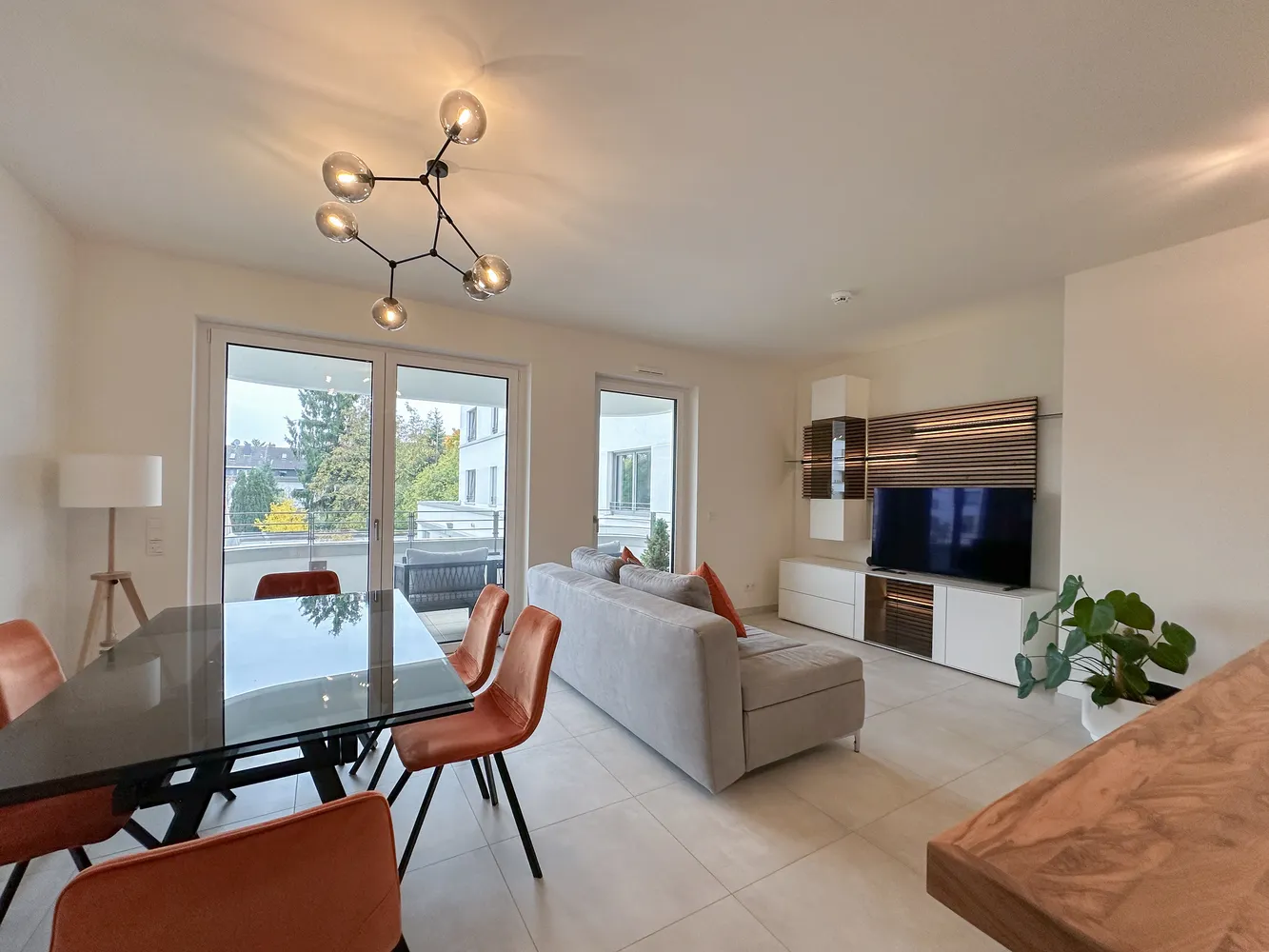 4 Zimmer Wohnung mit 99 m² in Köln – Bild 1