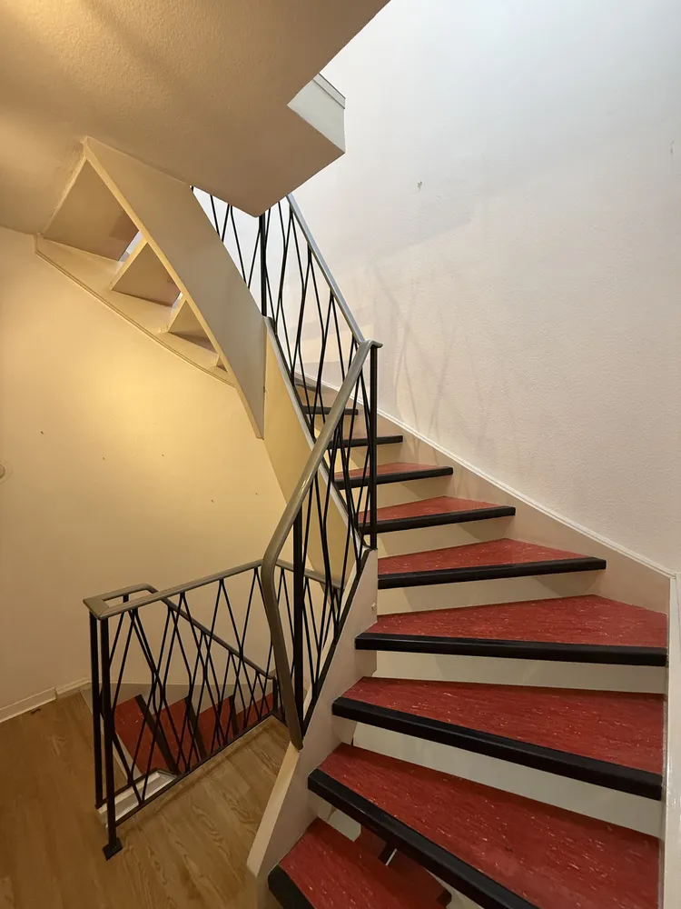 6 Zimmer Haus mit 144 m² in Leonberg – Bild 1
