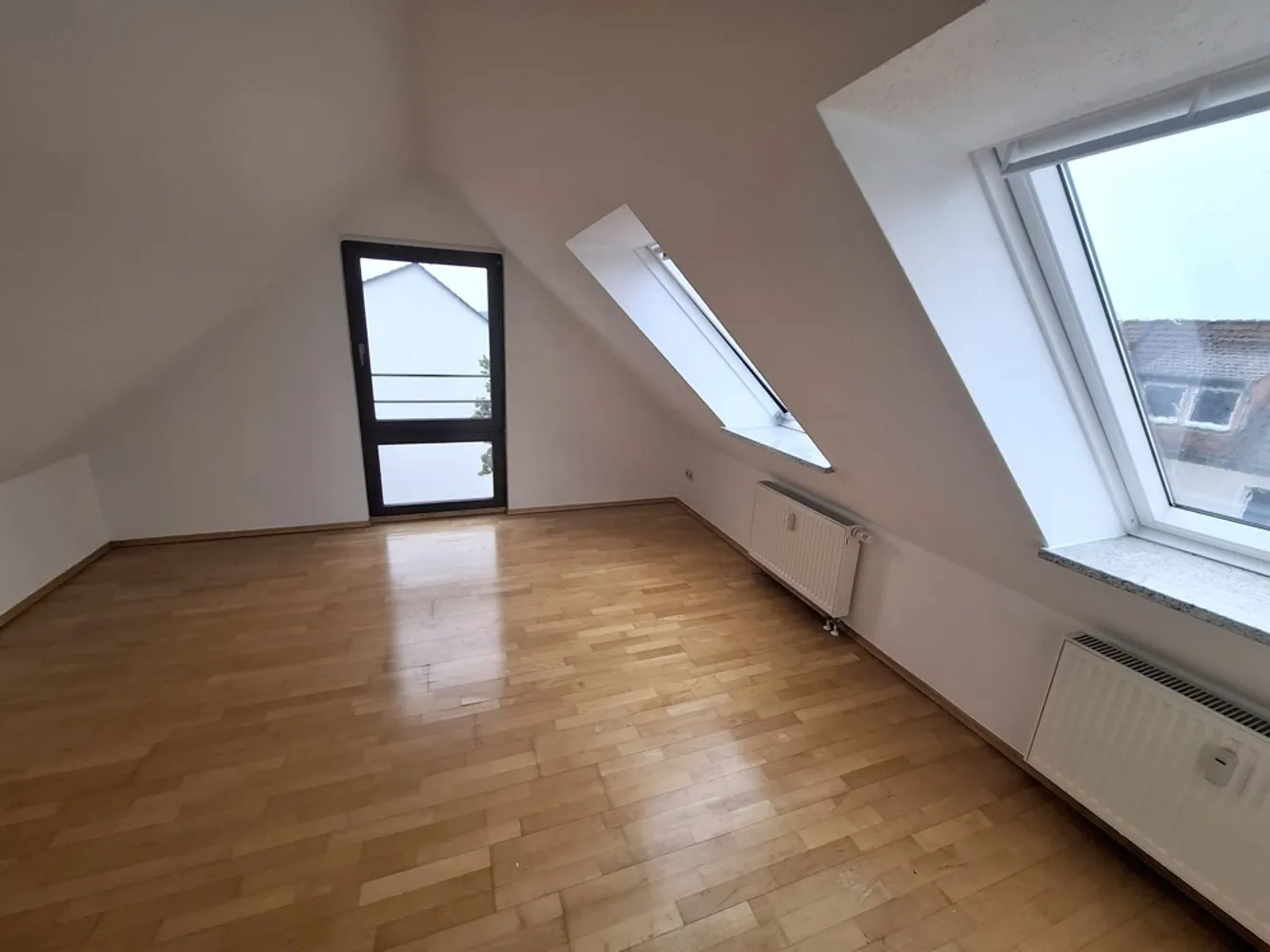 6 Zimmer Wohnung mit 121 m² in Halle (Saale) – Bild 7
