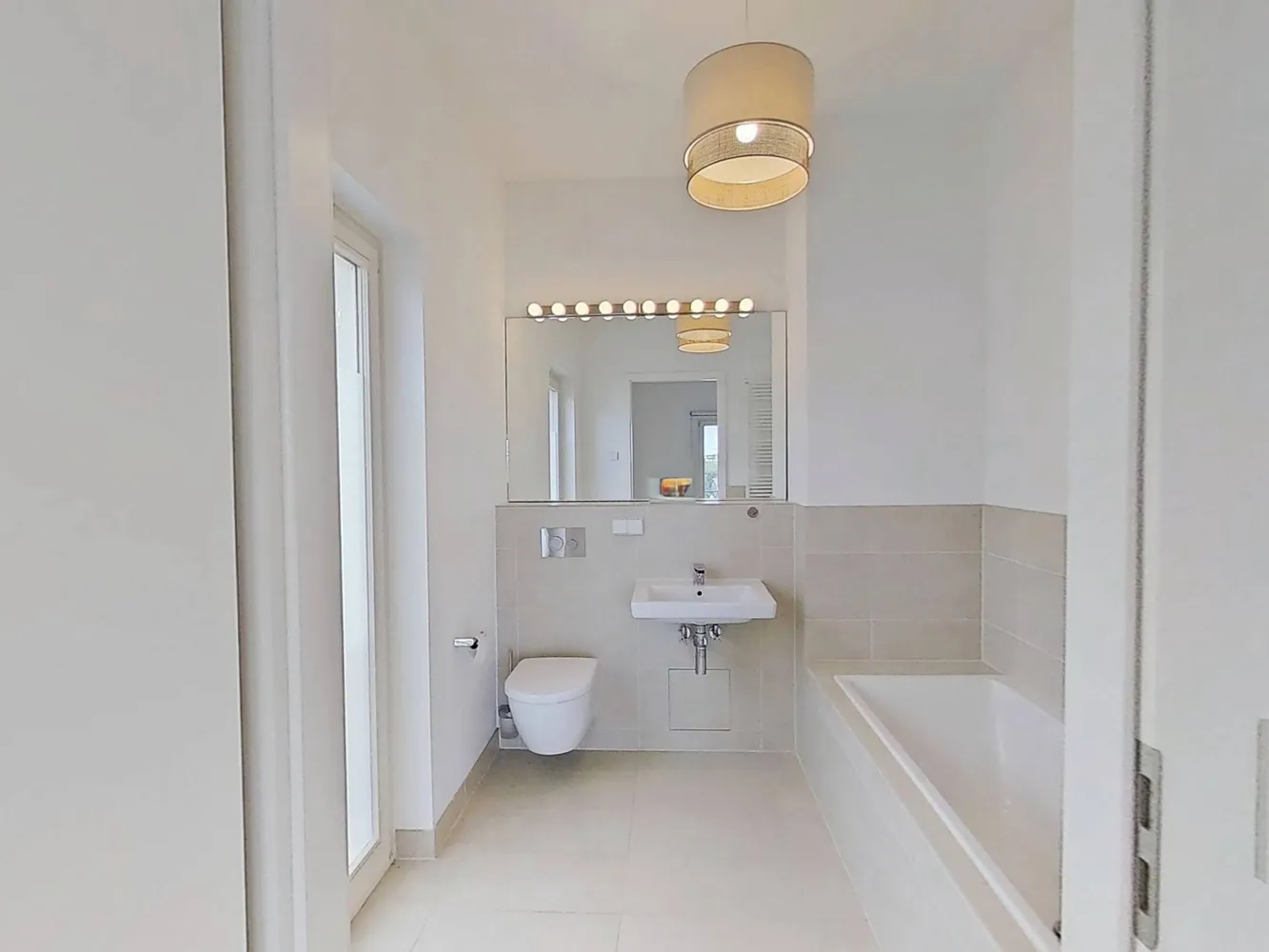 2 Zimmer Wohnung mit 92 m² in Düsseldorf – Bild 12