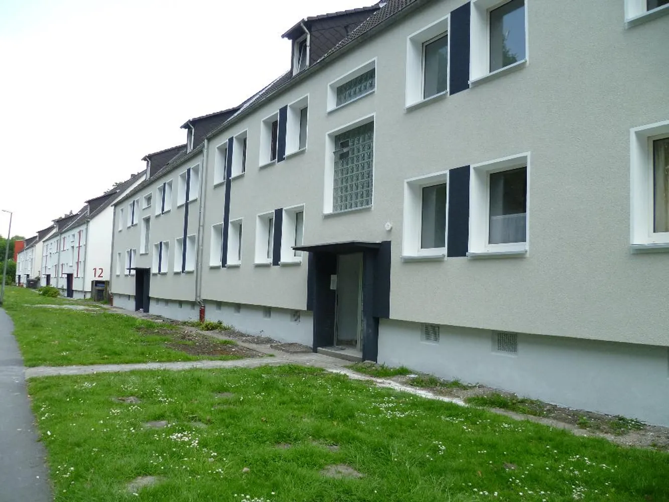 4 Zimmer Wohnung mit 38 m² in Gelsenkirchen – Bild 2