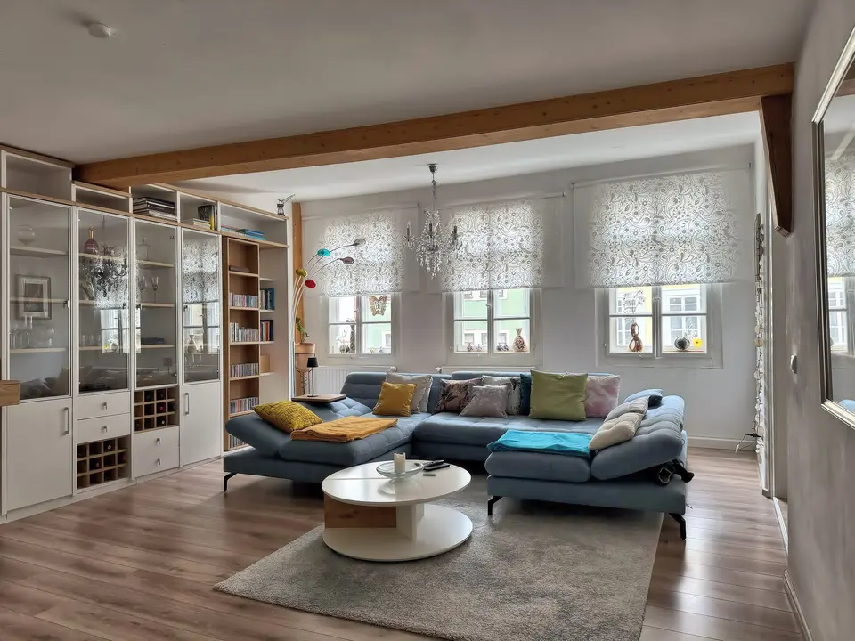 4 Zimmer Wohnung mit 174 m² in Coburg – Bild 1