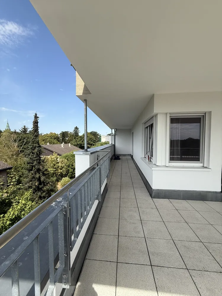 2 Zimmer Wohnung mit 75 m² in Karlsruhe – Bild 2