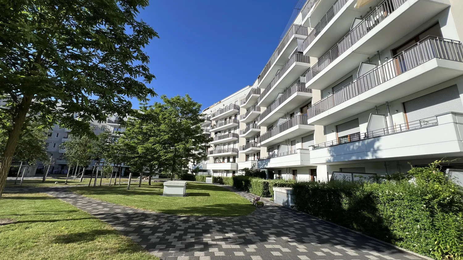 4 Zimmer Wohnung mit 82 m² in Berlin – Bild 1