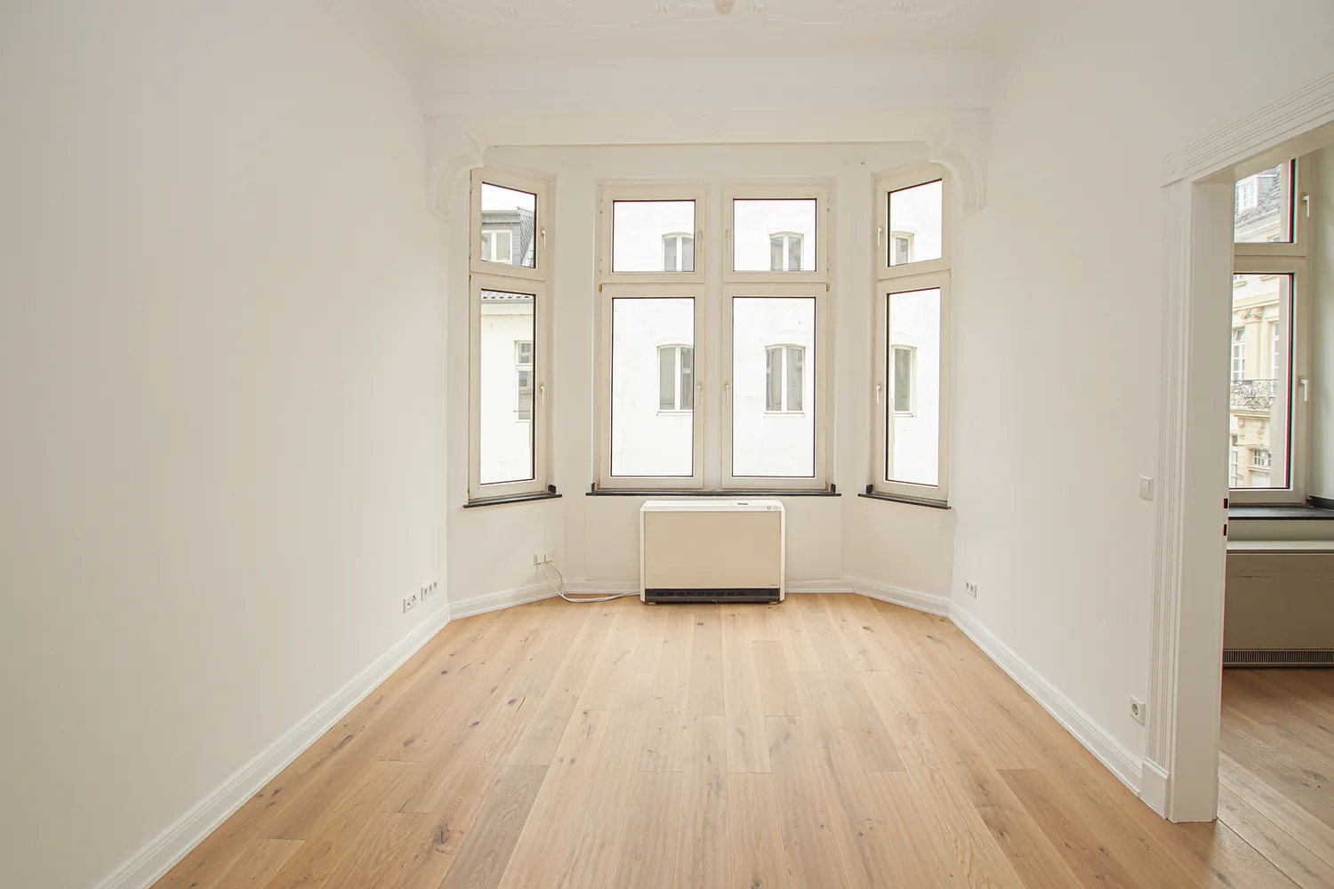 2 Zimmer Wohnung mit 71 m² in Düsseldorf – Bild 2