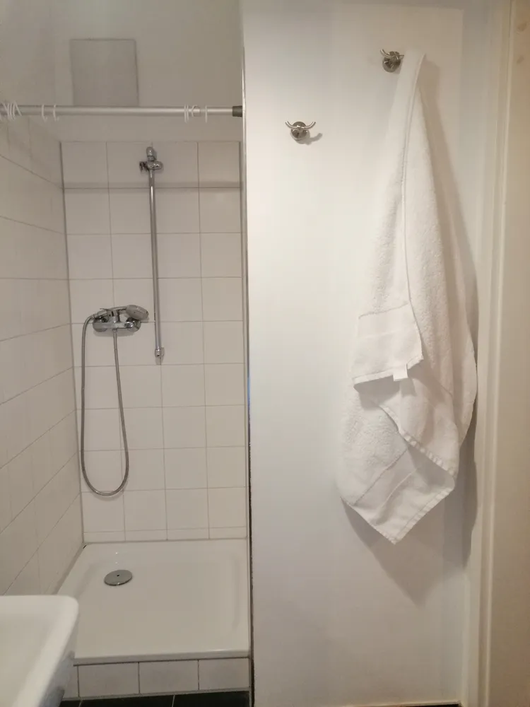 Shared room with 14 m² in Hamburg – Photo 5