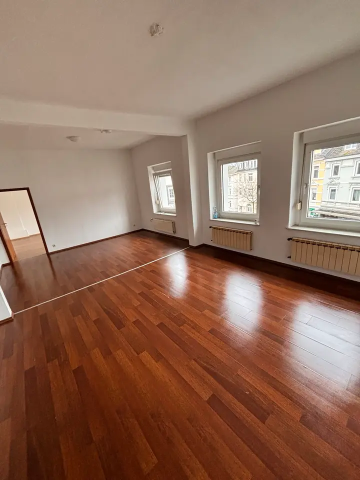 3 Zimmer Wohnung mit 90 m² in Wuppertal – Bild 2