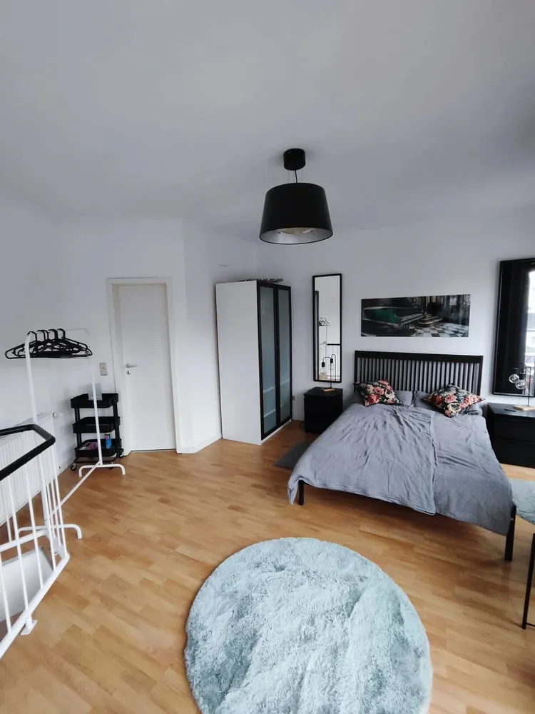 2 room apartment with 50 m² in Cologne – Photo 4