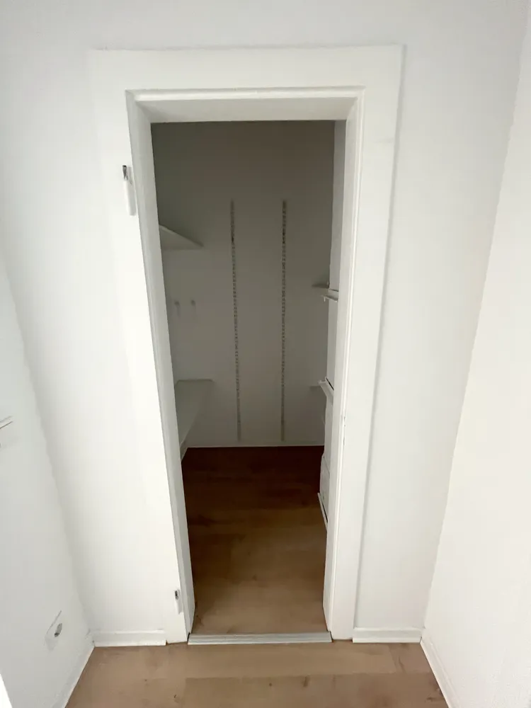 5 Zimmer Wohnung mit 130 m² in Düsseldorf – Bild 11