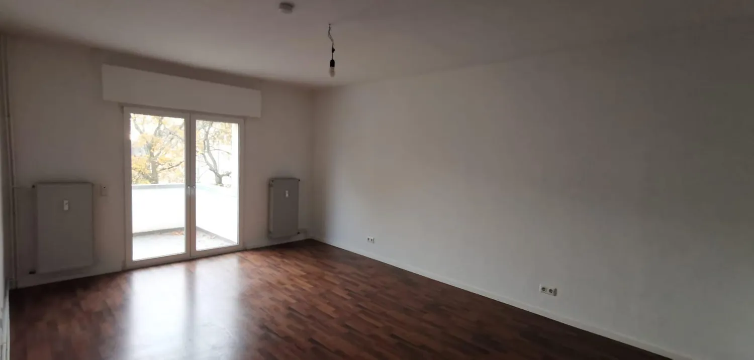 4 Zimmer Wohnung mit 116 m² in Frankfurt am Main – Bild 2
