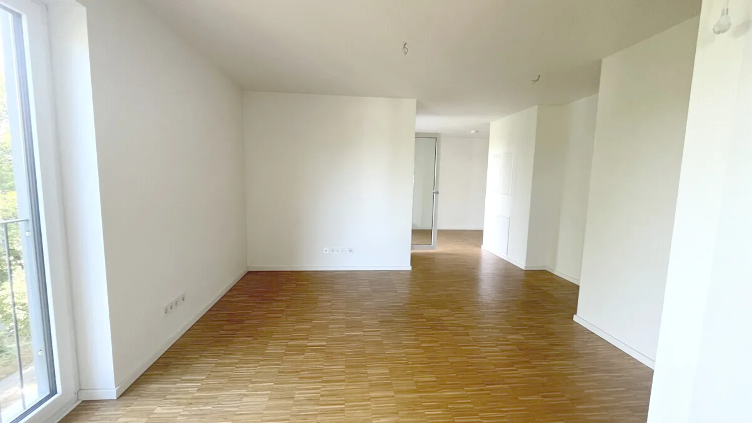2 Zimmer Wohnung mit 62 m² in Hamburg – Bild 2