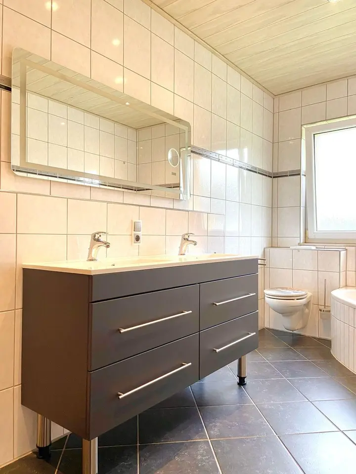 5 Zimmer Wohnung mit 120 m² in Hof – Bild 4