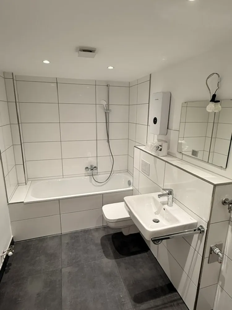 2 Zimmer Wohnung mit 60 m² in Düsseldorf – Bild 2