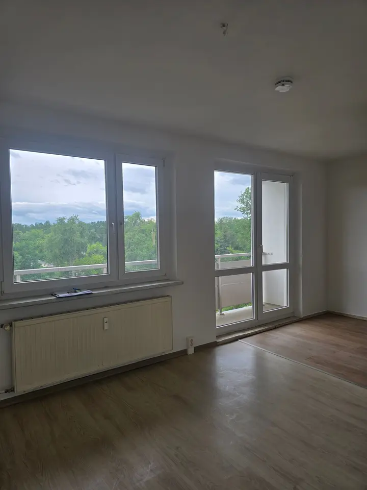 4 Zimmer Wohnung mit 73 m² in Halle (Saale) – Bild 1