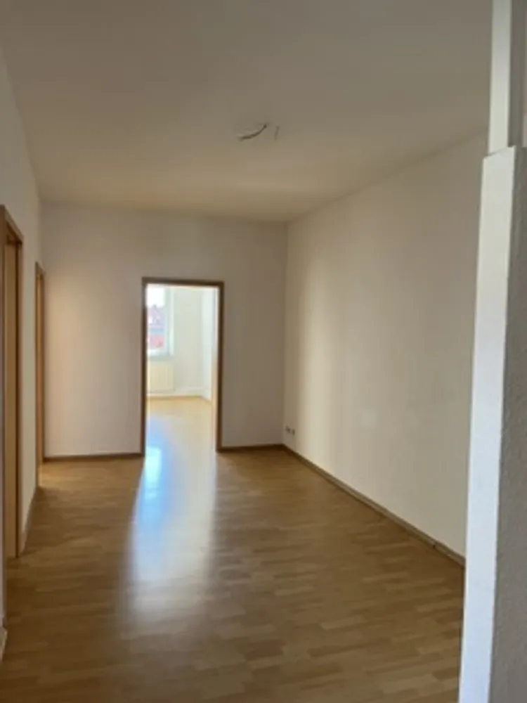 3 Zimmer Wohnung mit 85 m² in Hannover – Bild 2