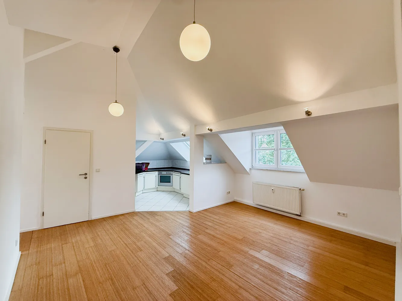 6 Zimmer Wohnung mit 146 m² in Nürnberg – Bild 9