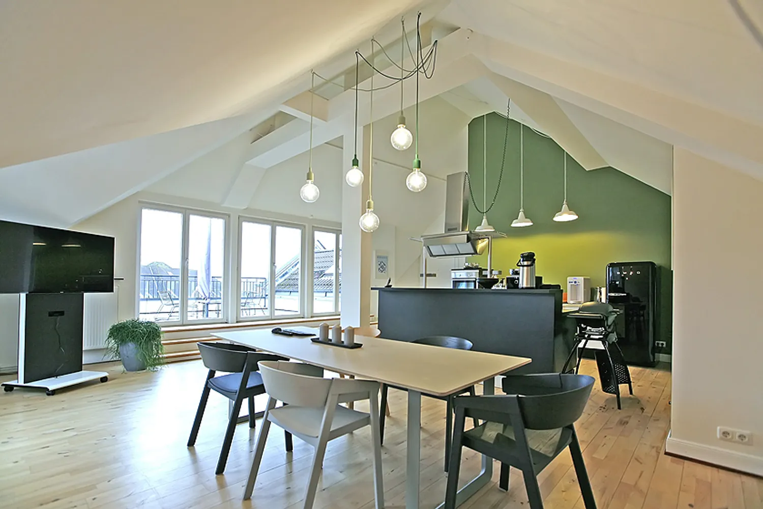 5 Zimmer Wohnung mit 219 m² in Hamburg – Bild 3