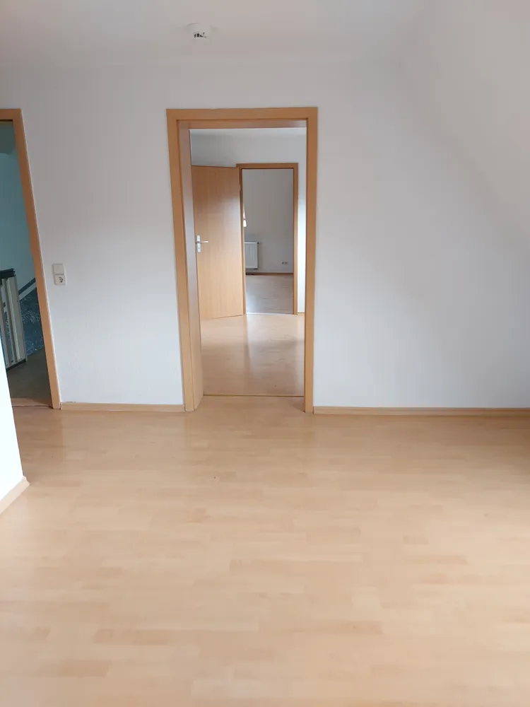 3 Zimmer Wohnung mit 67 m² in Bitterfeld-Wolfen – Bild 2
