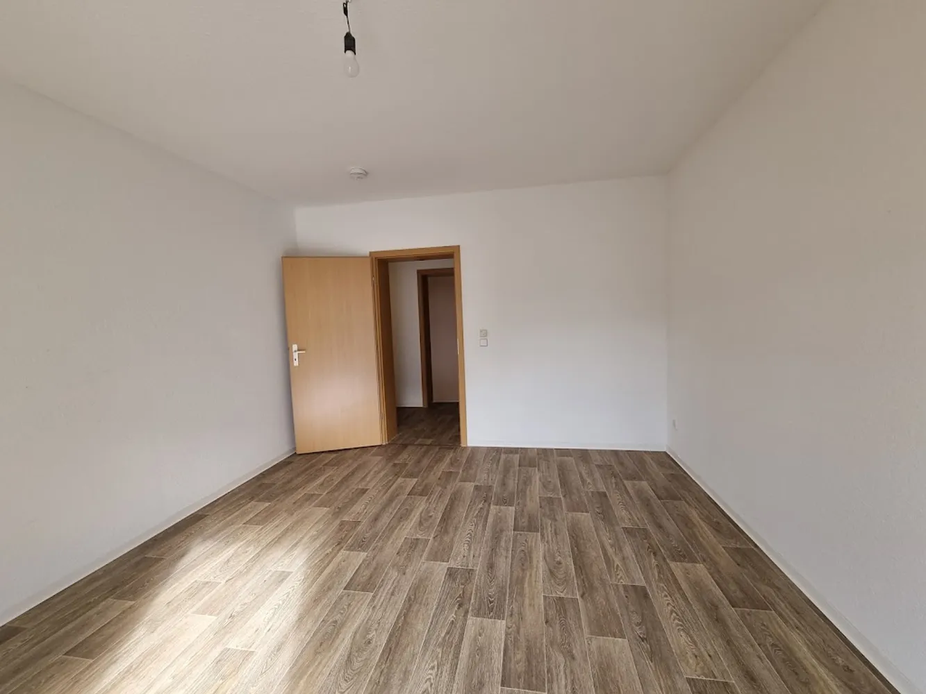 2 Zimmer Wohnung mit 48 m² in Halle (Saale) – Bild 2