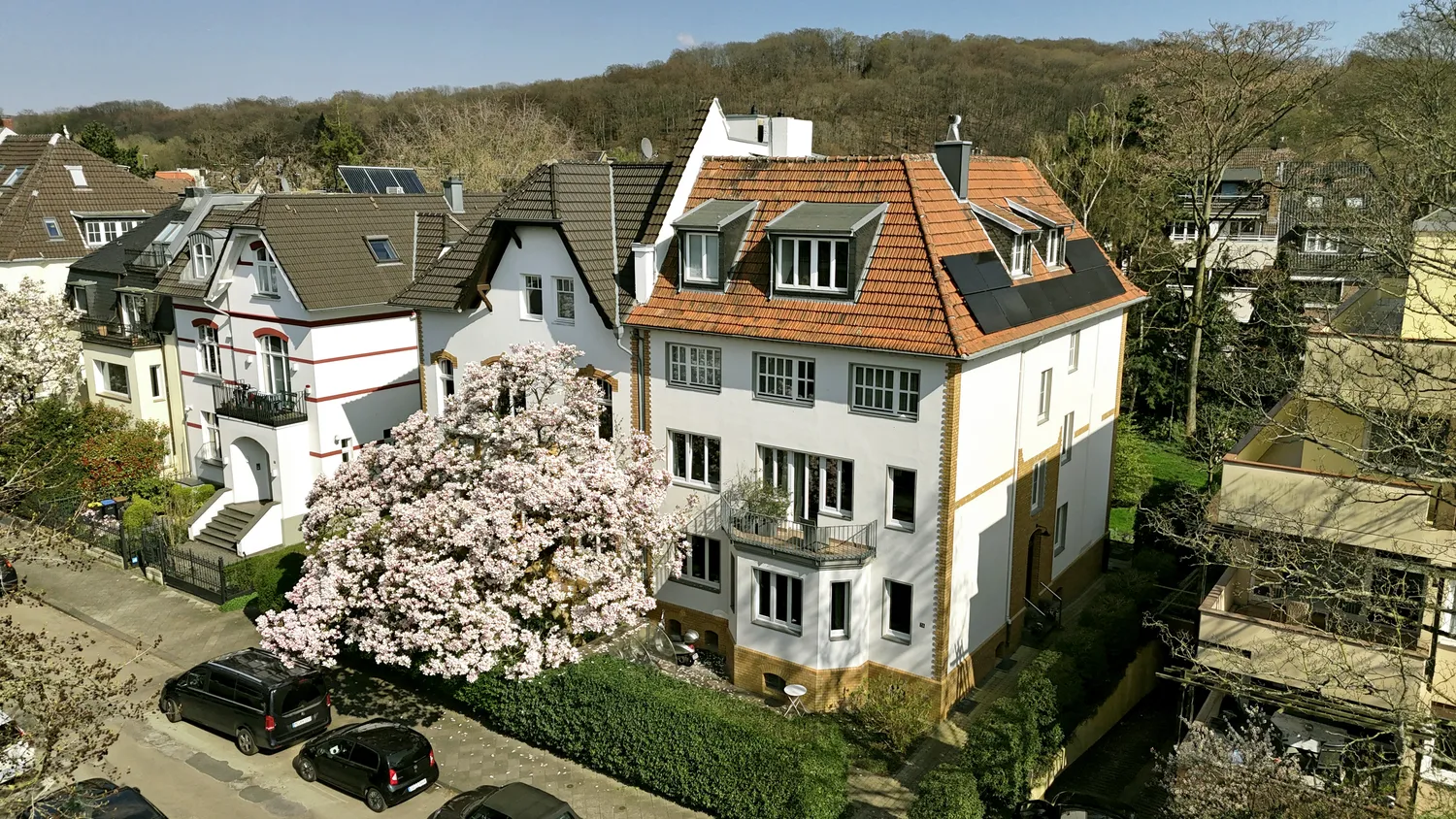 3 Zimmer Wohnung mit 111 m² in Düsseldorf – Bild 2