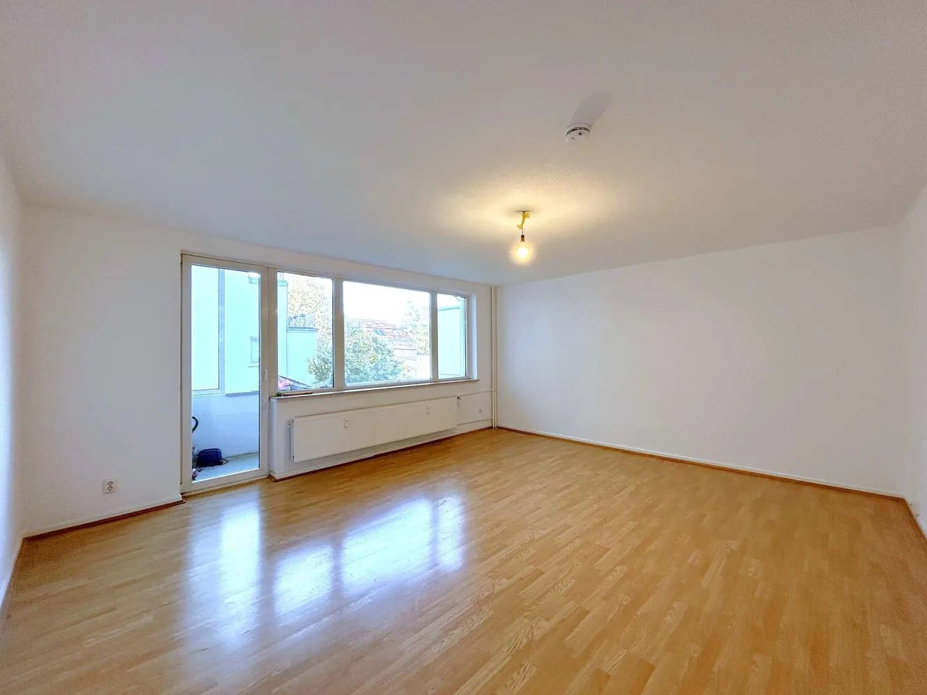 4 Zimmer Wohnung mit 100 m² in Hannover – Bild 3