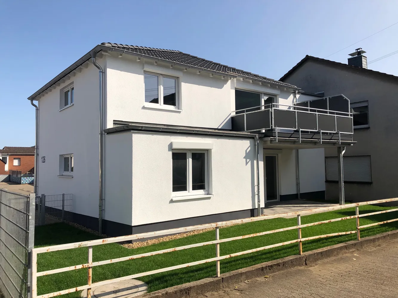 3 Zimmer Wohnung mit 105 m² in Leverkusen – Bild 2