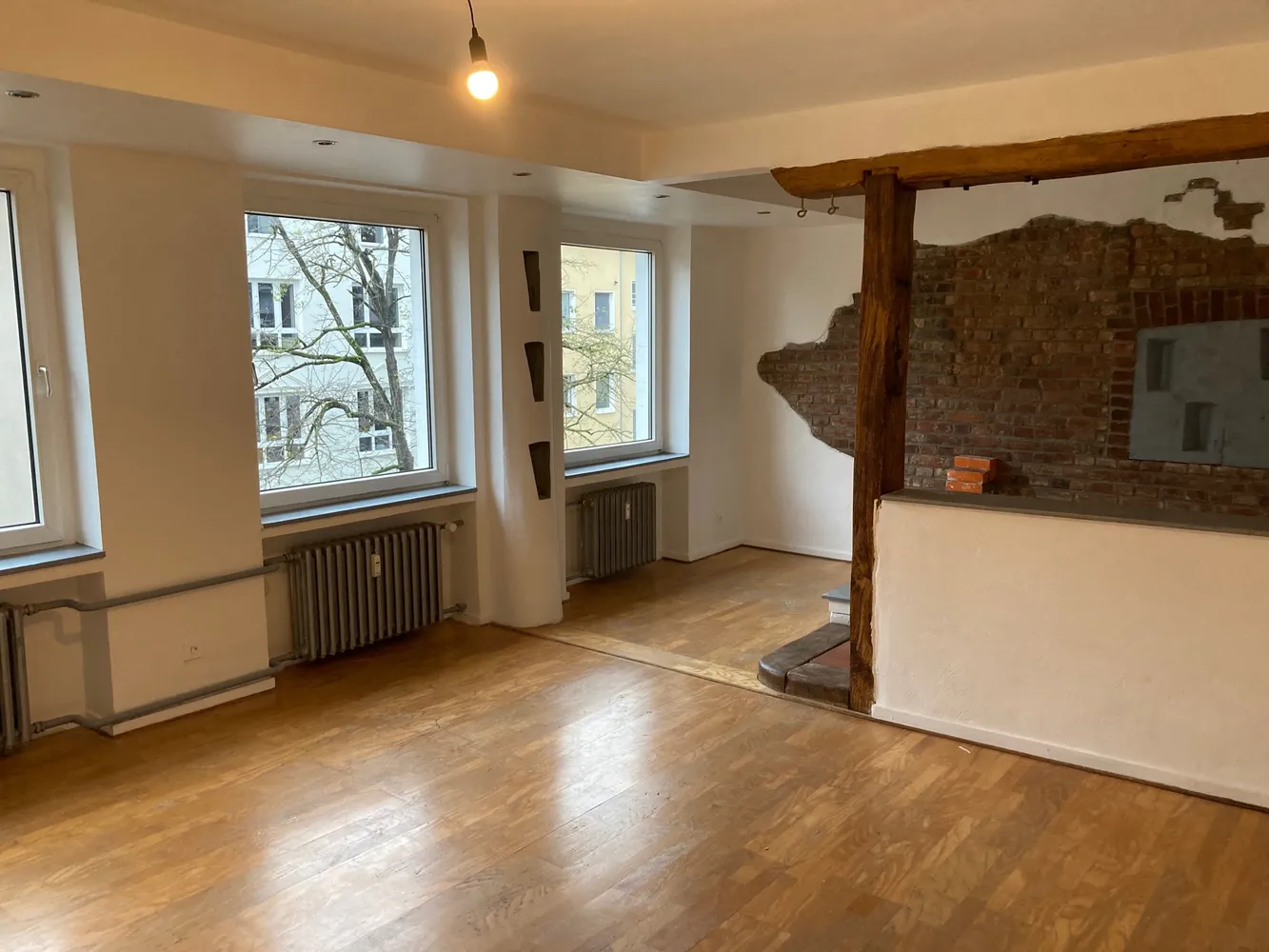 2 Zimmer Wohnung mit 85 m² in Düsseldorf – Bild 2