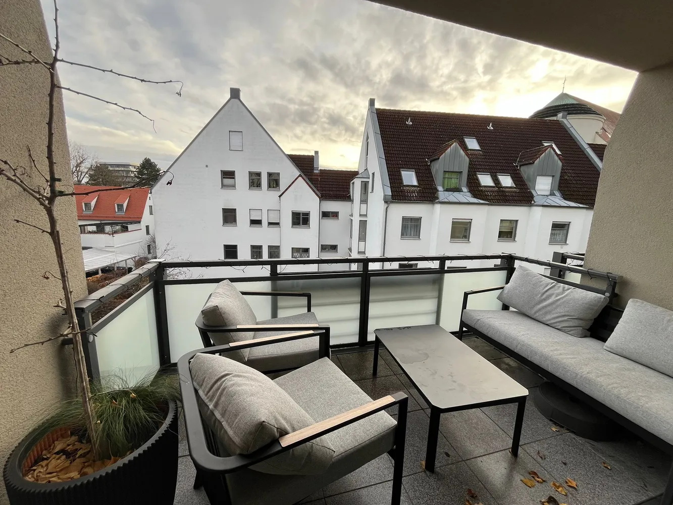 2 Zimmer Wohnung mit 50 m² in Augsburg – Bild 1