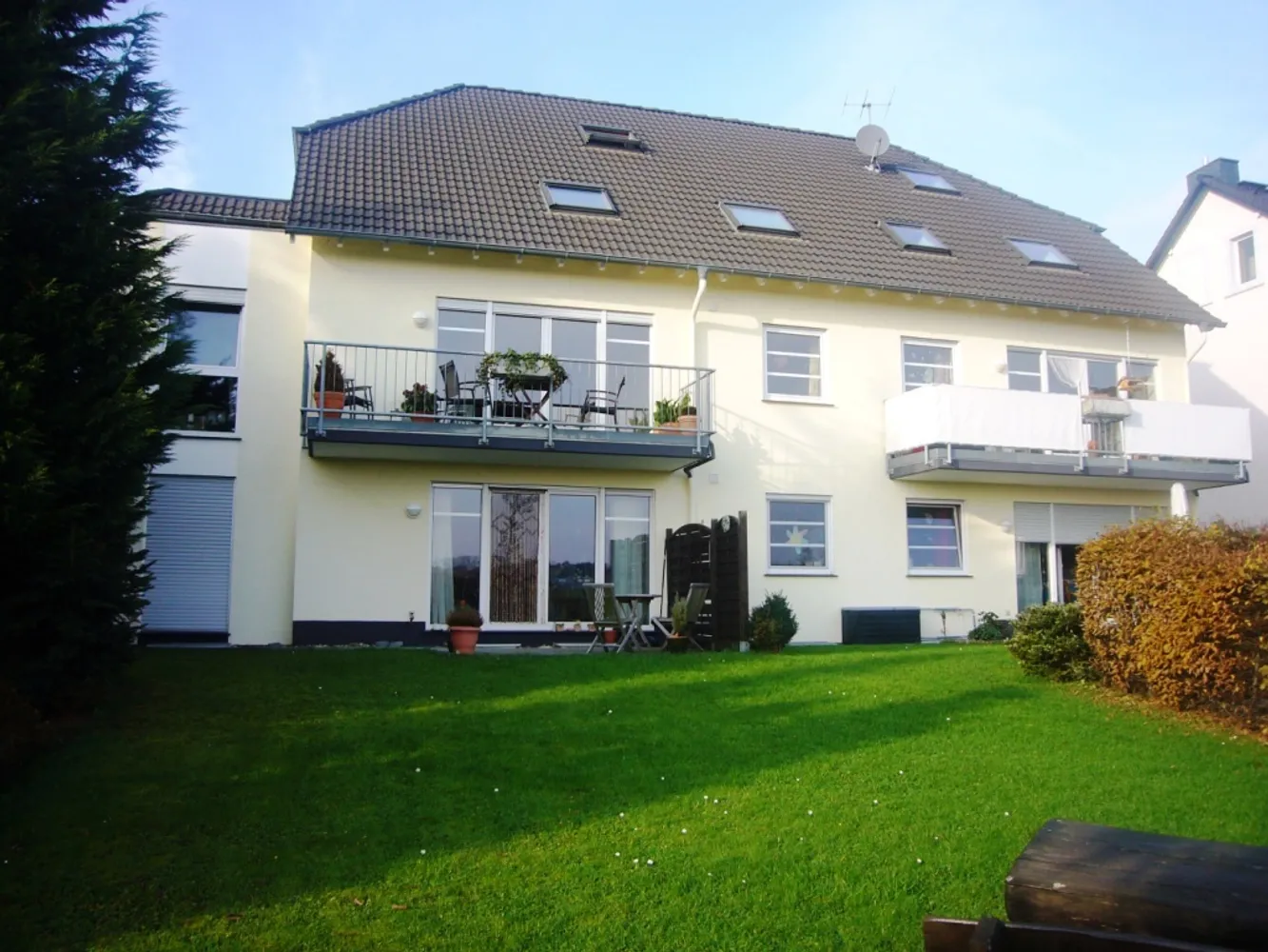 4 Zimmer Wohnung mit 80 m² in Solingen – Bild 1