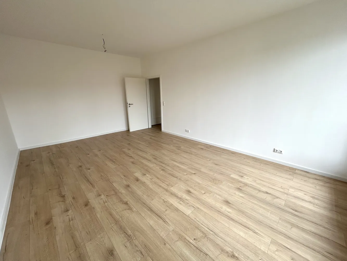 2 Zimmer Wohnung mit 81 m² in Magdeburg – Bild 8
