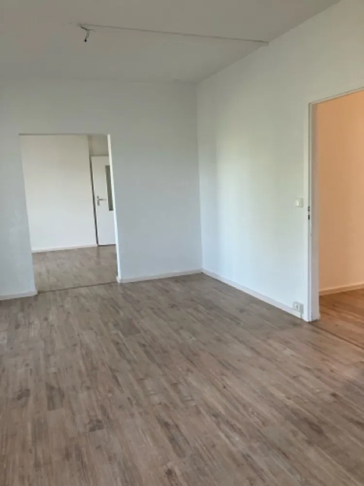 6 Zimmer Wohnung mit 114 m² in Halle (Saale) – Bild 6