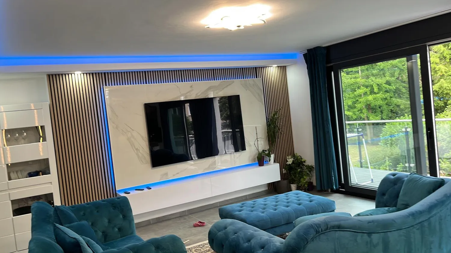 5 Zimmer Wohnung mit 125 m² in Düsseldorf – Bild 2