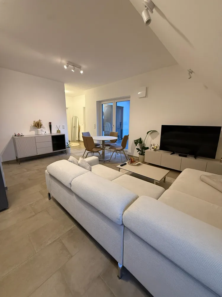 2 Zimmer Wohnung mit 65 m² in München – Bild 9