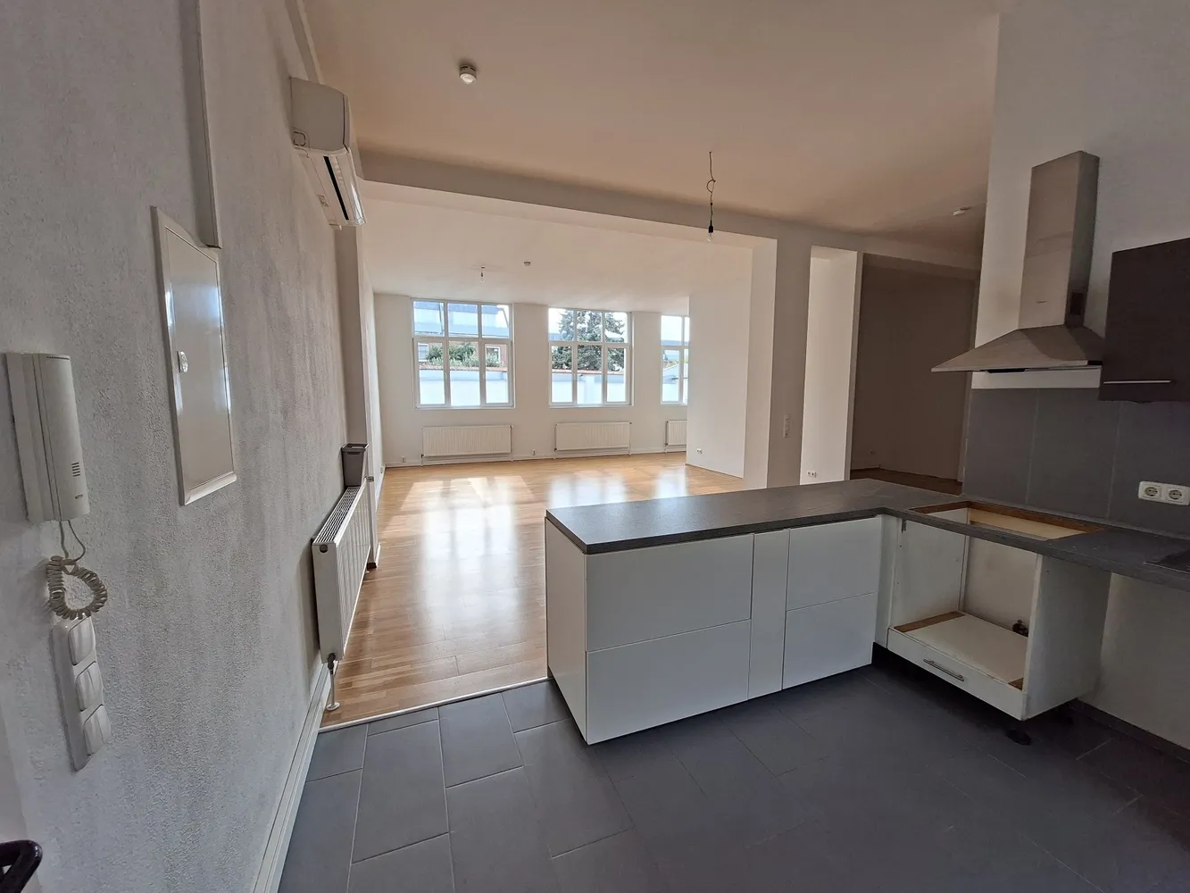 2 Zimmer Wohnung mit 95 m² in Frankfurt am Main – Bild 7