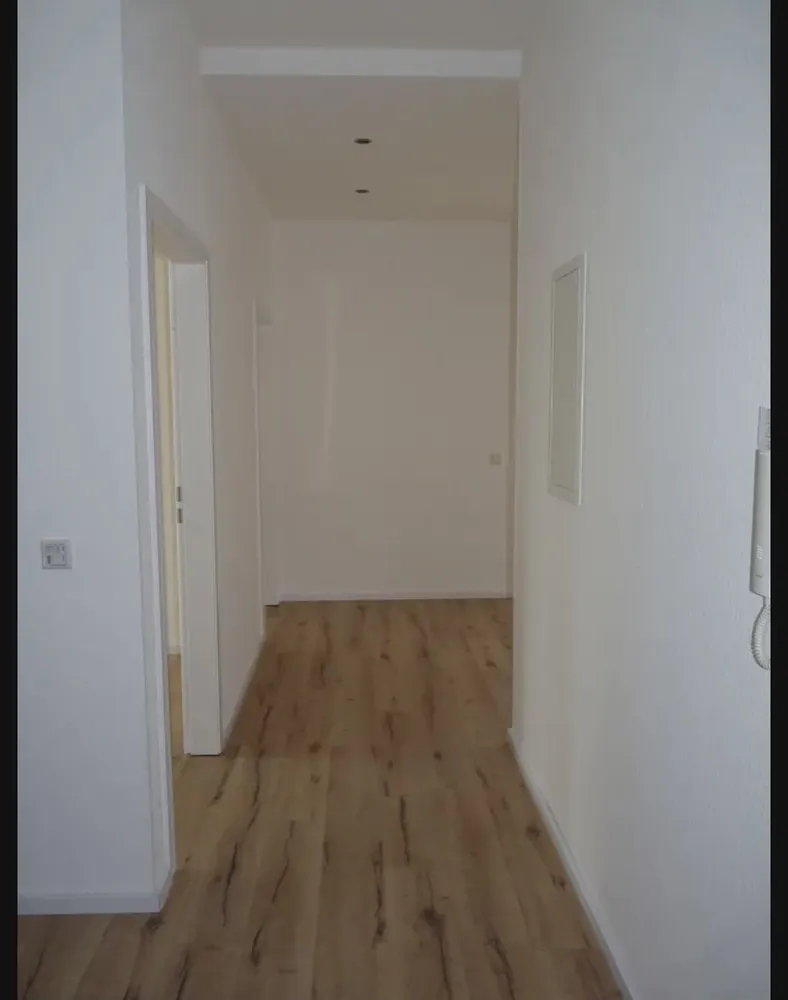 6 Zimmer Wohnung mit 134 m² in Mülheim an der Ruhr – Bild 2