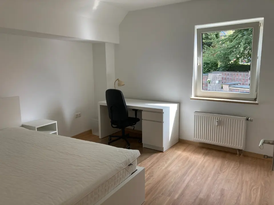 WG-Zimmer mit 77 m² in Straubing – Bild 1