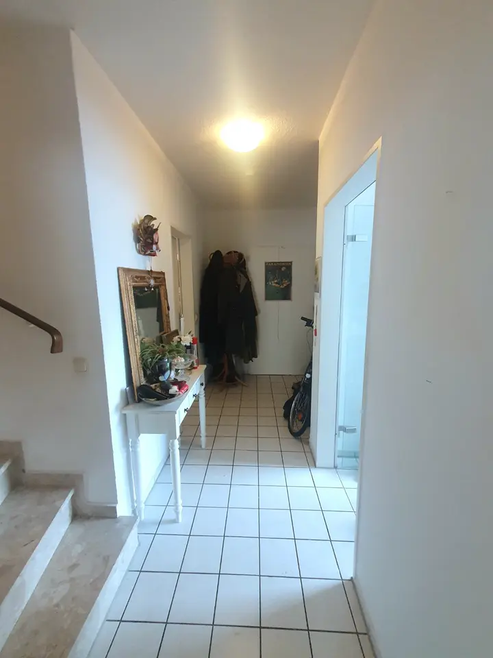 3 Zimmer Wohnung mit 85 m² in Bremerhaven – Bild 2