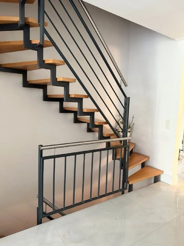 5 Zimmer Haus mit 160 m² in Düsseldorf – Bild 1